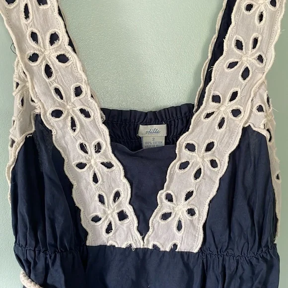 Anthropologie Odille tank top, navy blue w white eyelet lace, size small (2) - Picture 2 of 7
